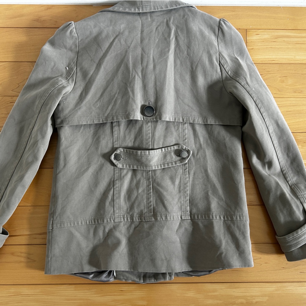 Stylish Gray Double-Breasted Jacket - image 2